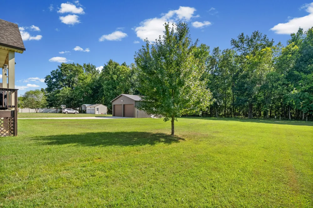 4244 Sango Road Clarksville, TN 37043