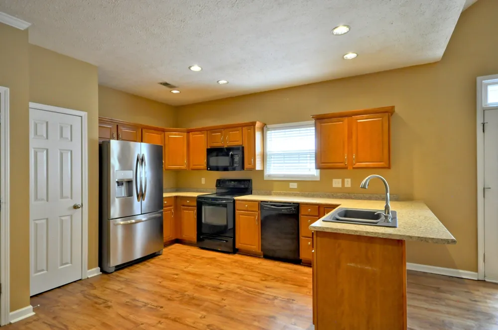 3818 HARVEST RIDGE Clarksville, TN 37040