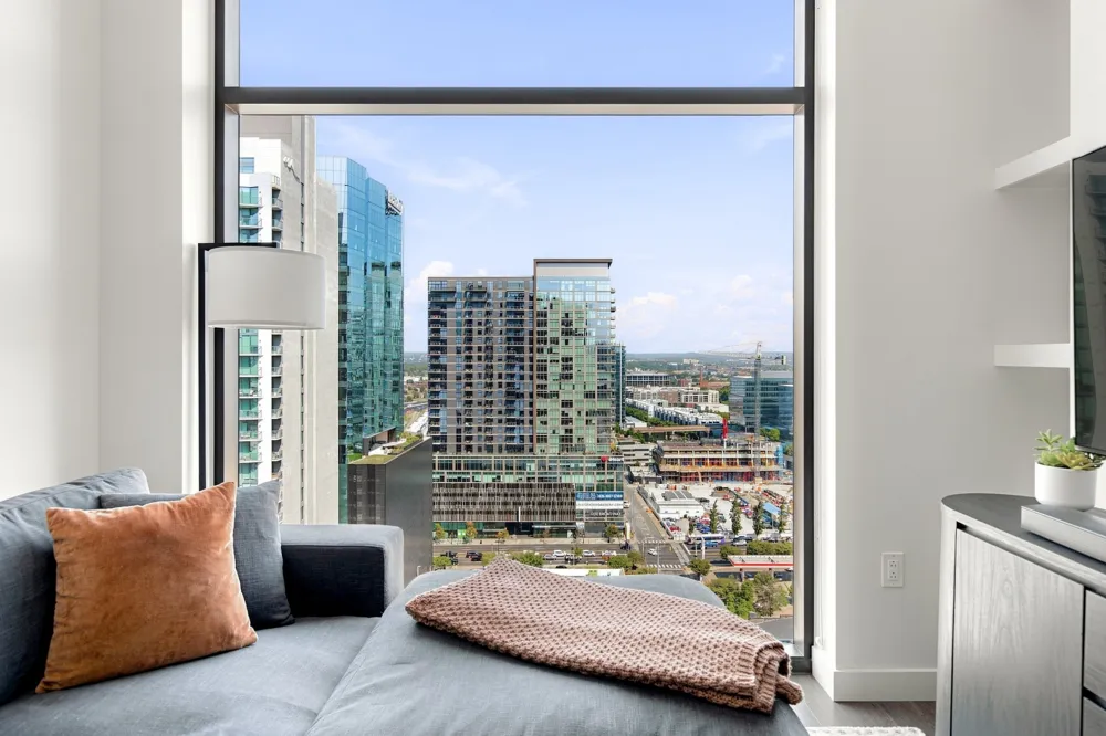 1212 Demonbreun St #1811 Nashville, TN 37203