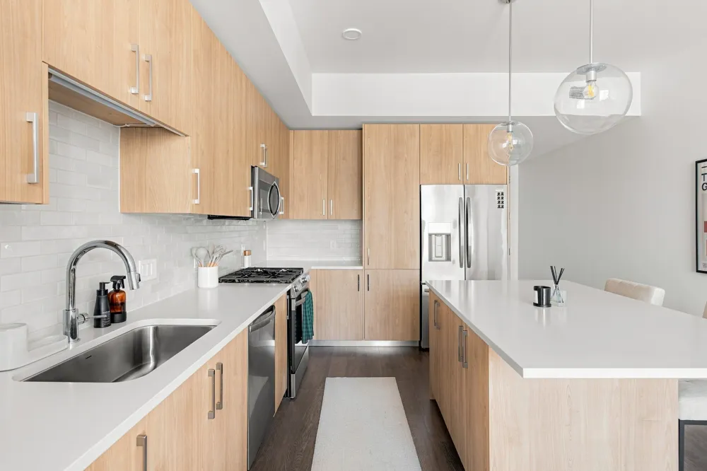 1212 Demonbreun St #1811 Nashville, TN 37203