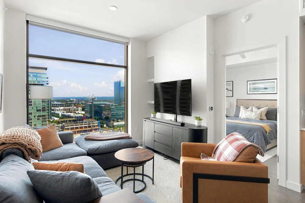 1212 Demonbreun St #1811 Nashville, TN 37203