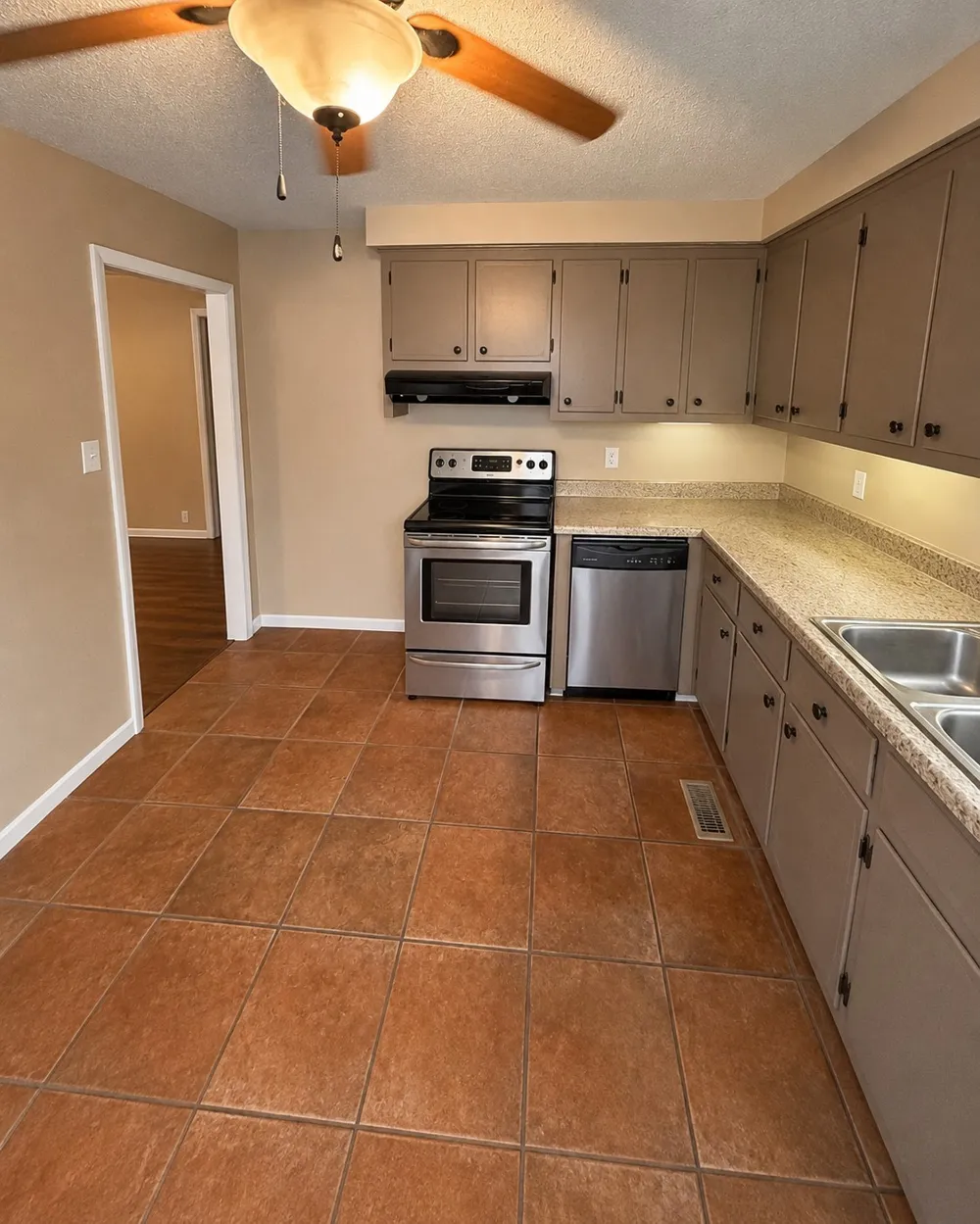 206 Paddock Rd Clarksville, TN 37043