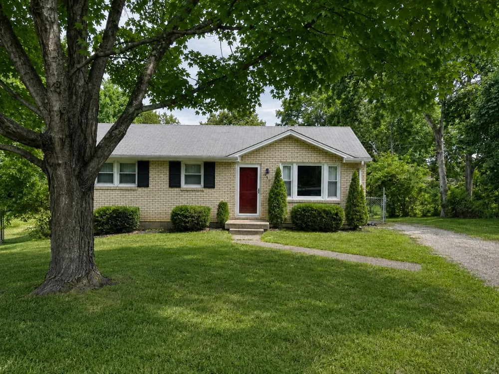 206 Paddock Rd Clarksville, TN 37043