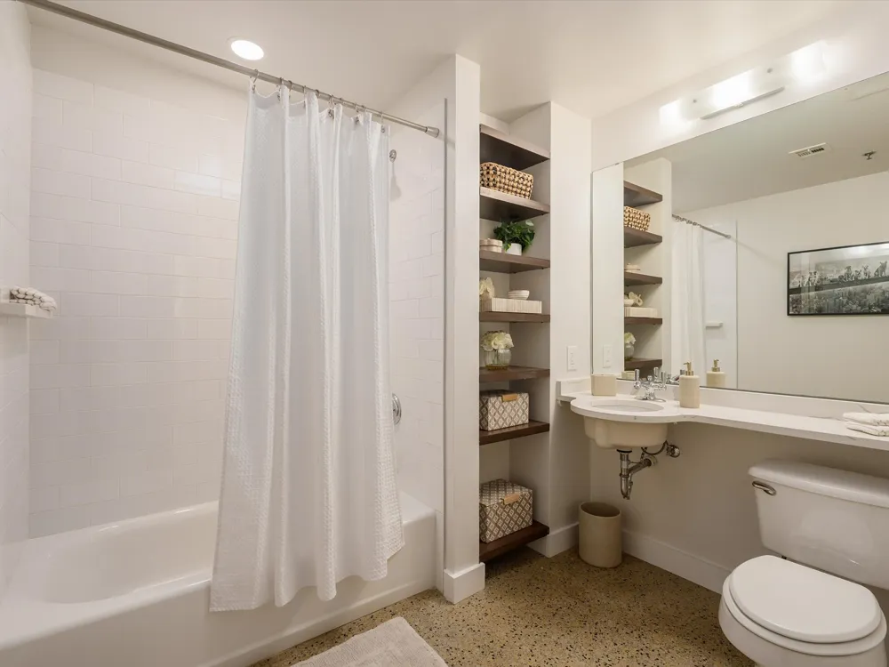 710 Colorado Street #8B Austin, TX 78701