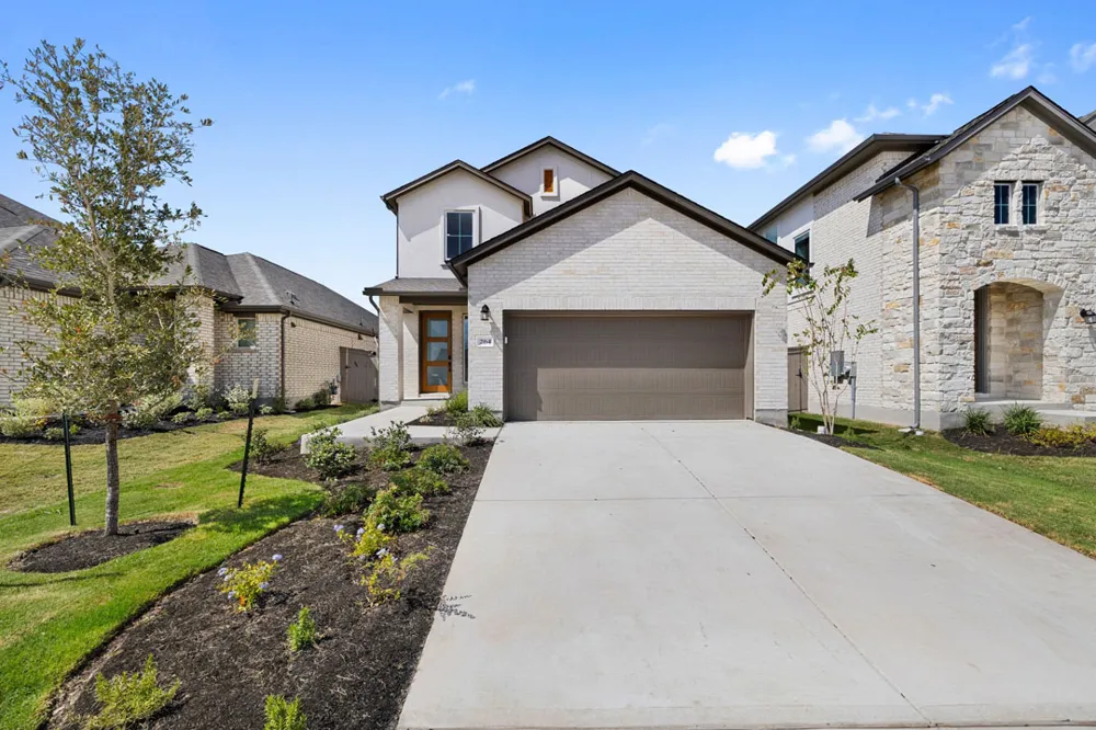 264 Bloomington Loop Hutto, TX 78634