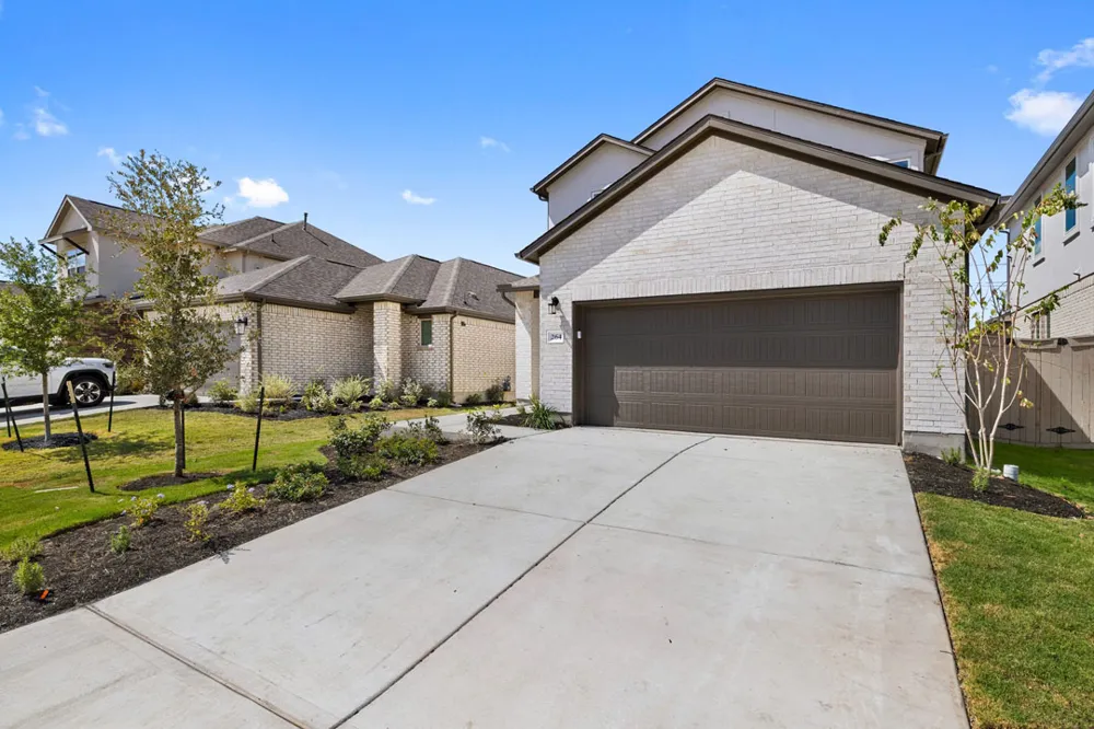 264 Bloomington Loop Hutto, TX 78634