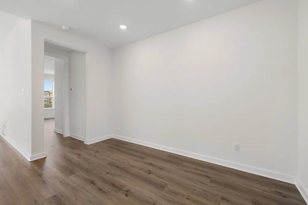 264 Bloomington Loop Hutto, TX 78634