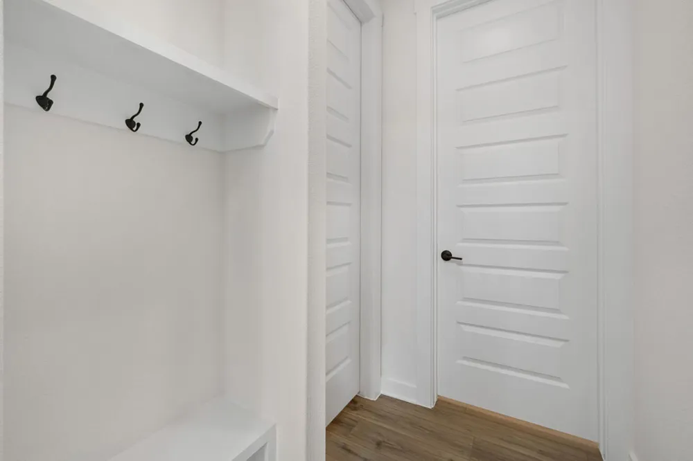 264 Bloomington Loop Hutto, TX 78634