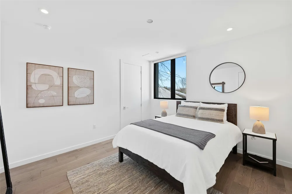 1225 Hillside Avenue #6 Austin, TX 78704