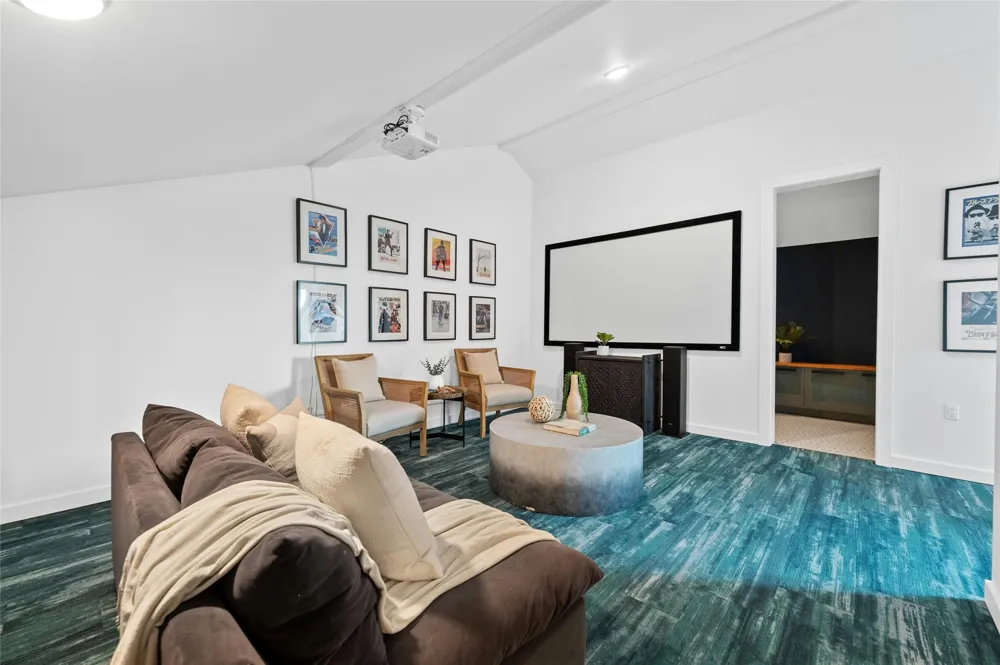 1225 Hillside Avenue #6 Austin, TX 78704