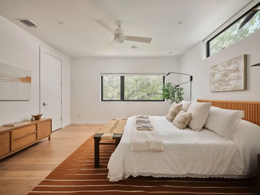 1225 Hillside Avenue #6 Austin, TX 78704
