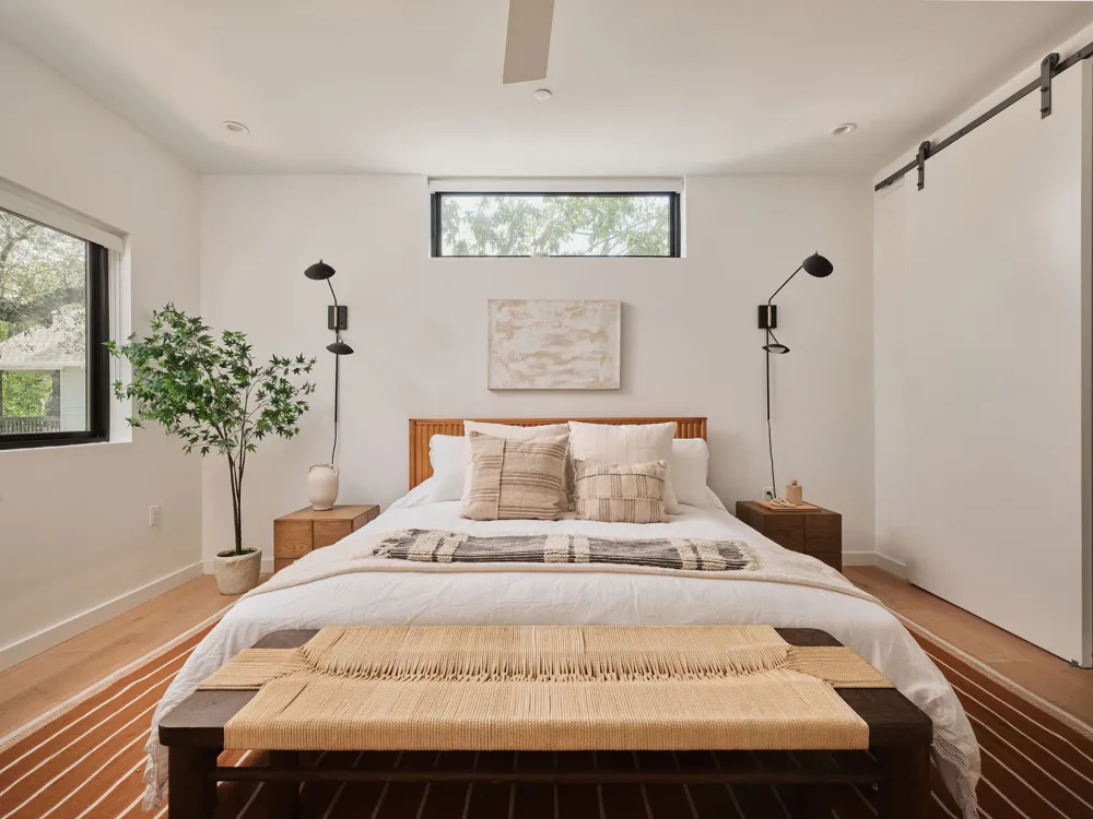 1225 Hillside Avenue #6 Austin, TX 78704