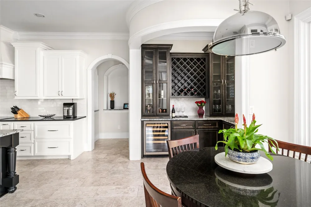 64 S Parkgate Circle The Woodlands, TX 77381