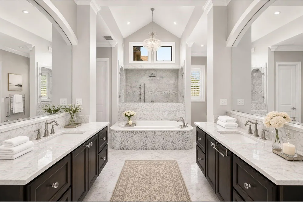 64 S Parkgate Circle The Woodlands, TX 77381