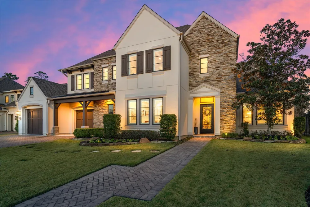 64 S Parkgate Circle The Woodlands, TX 77381