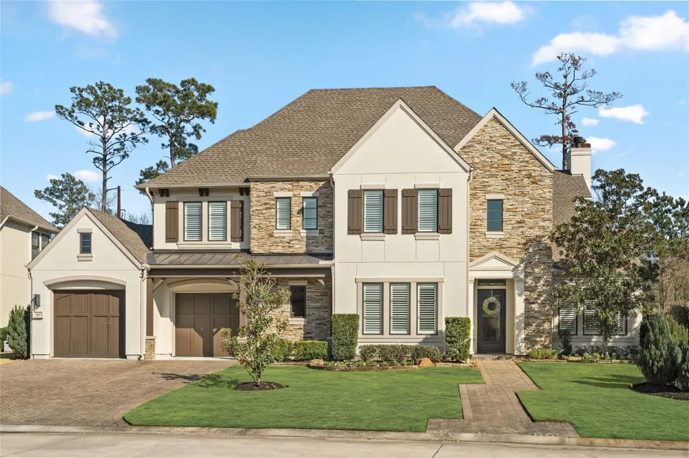 64 S Parkgate Circle The Woodlands, TX 77381