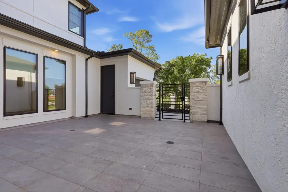 10007 Regal Mist Drive Missouri City, TX 77459