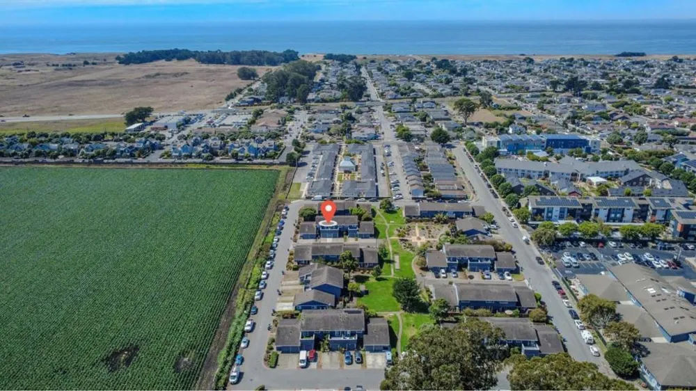 1044 Suzanne Court Half Moon Bay, CA 94019