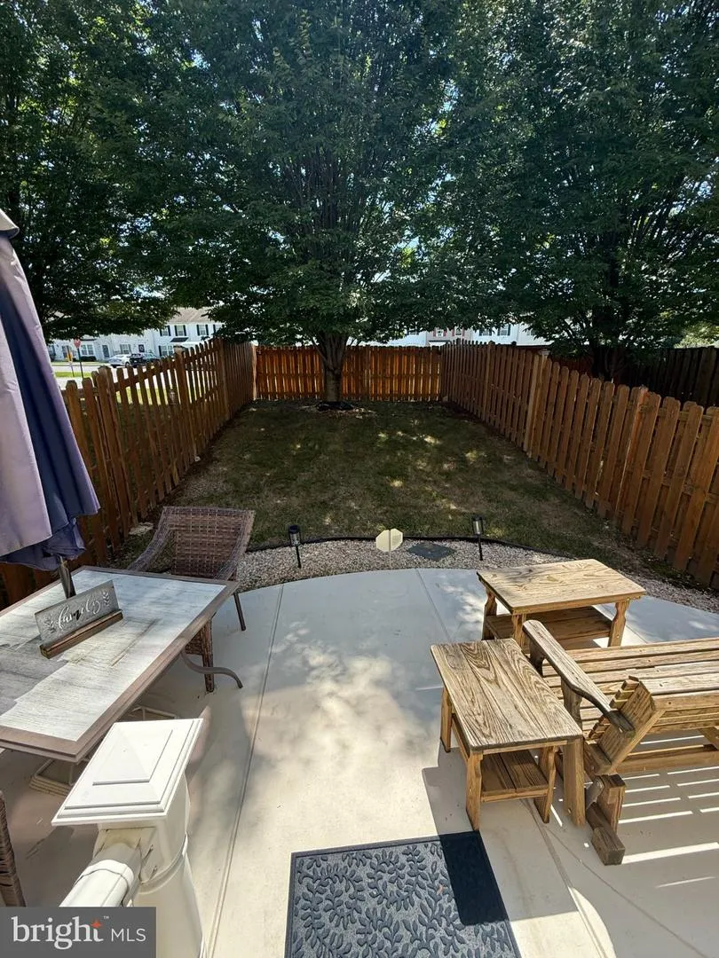 813 DESOTA WAY Martinsburg, WV 25401