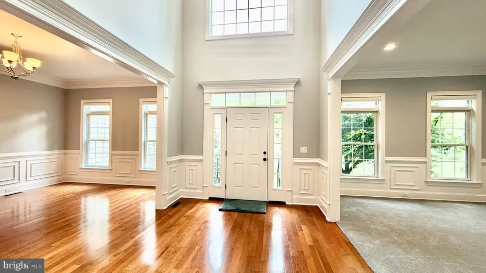 28 BEECH HILL CIRCLE Princeton, NJ 08540