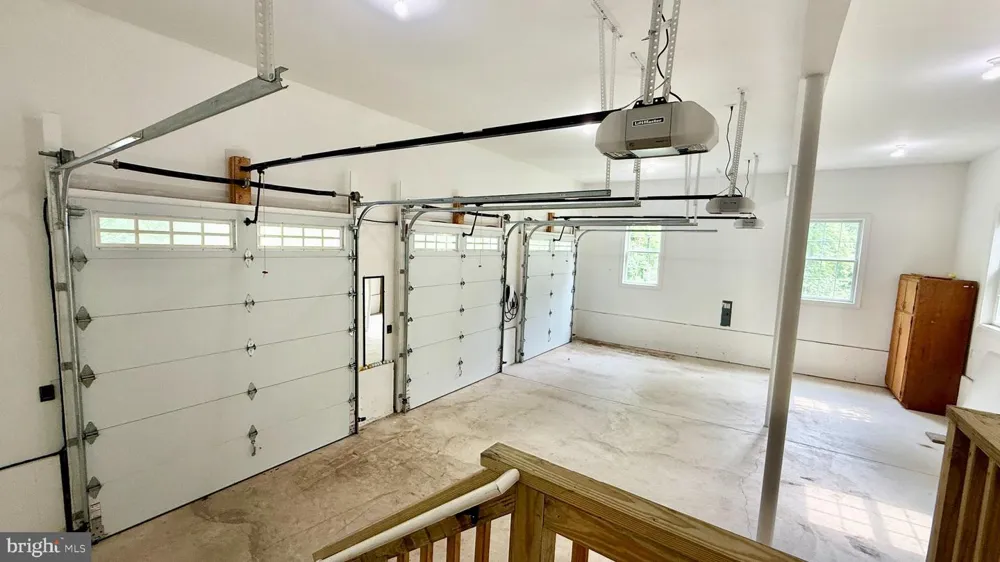 28 BEECH HILL CIRCLE Princeton, NJ 08540