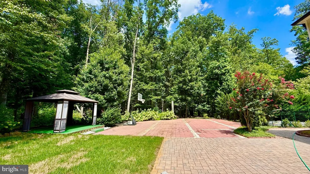 28 BEECH HILL CIRCLE Princeton, NJ 08540
