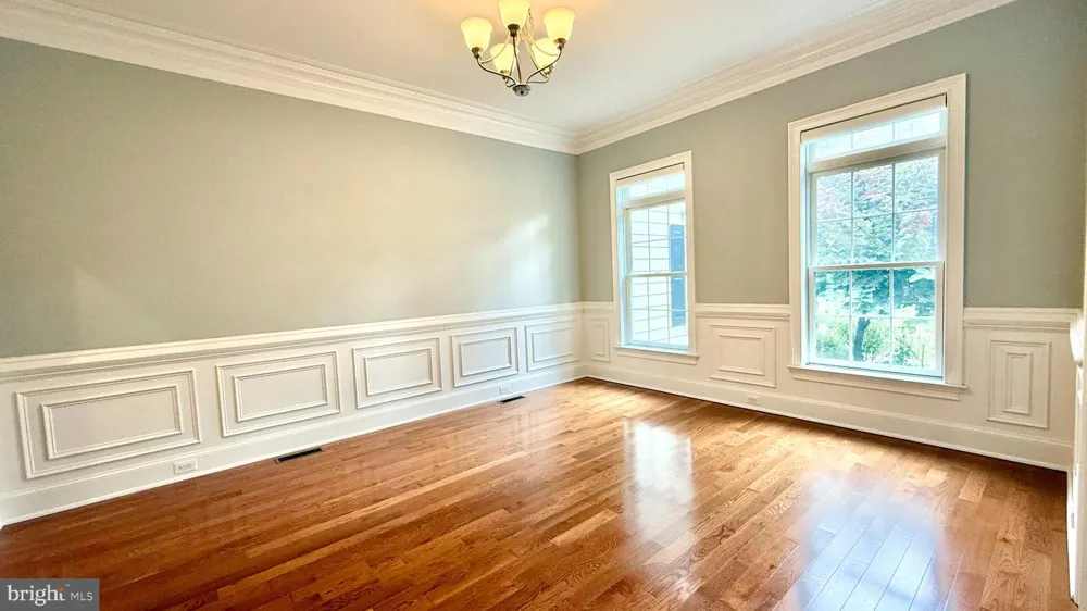 28 BEECH HILL CIRCLE Princeton, NJ 08540