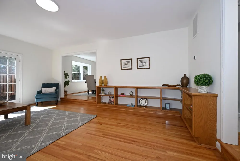 5308 ALTA VISTA ROAD Bethesda, MD 20814