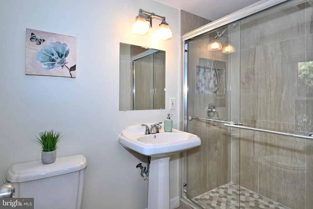5308 ALTA VISTA ROAD Bethesda, MD 20814