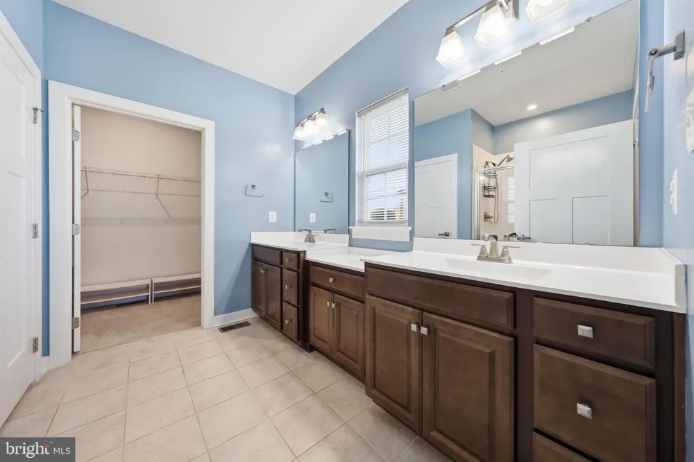 18323 PETWORTH CIRCLE Hagerstown, MD 21740