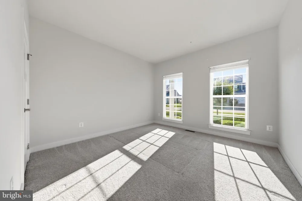 18323 PETWORTH CIRCLE Hagerstown, MD 21740