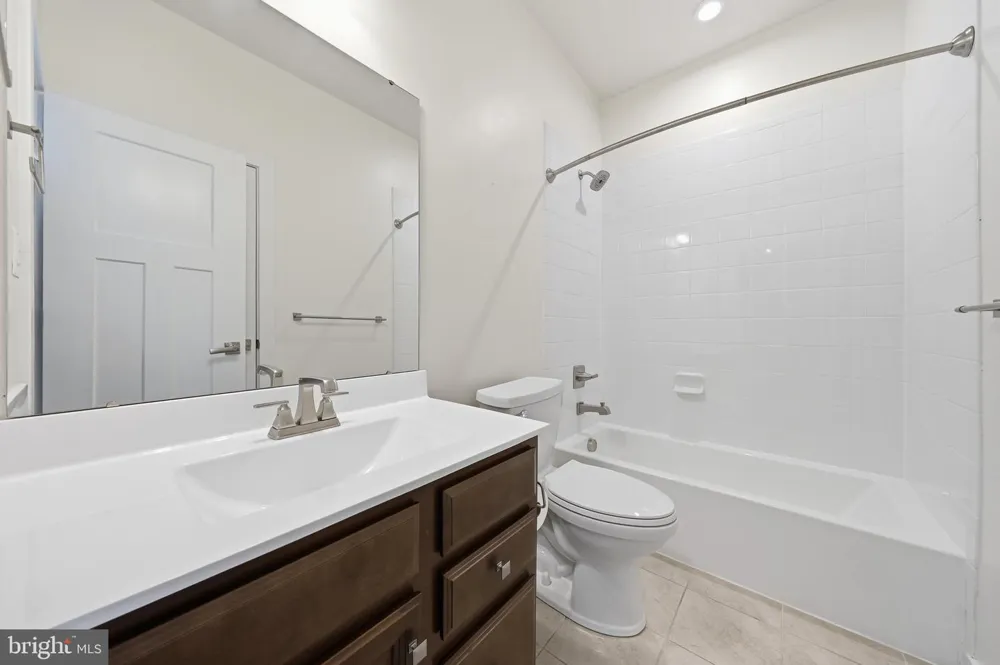 18323 PETWORTH CIRCLE Hagerstown, MD 21740