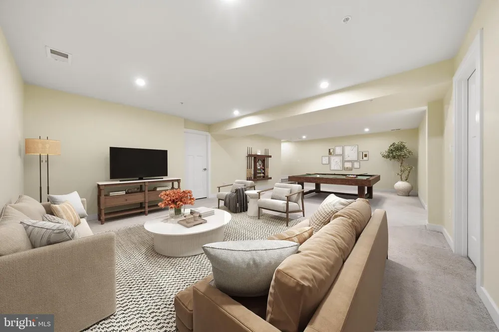 18323 PETWORTH CIRCLE Hagerstown, MD 21740