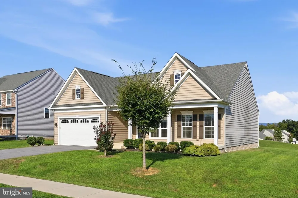 18323 PETWORTH CIRCLE Hagerstown, MD 21740
