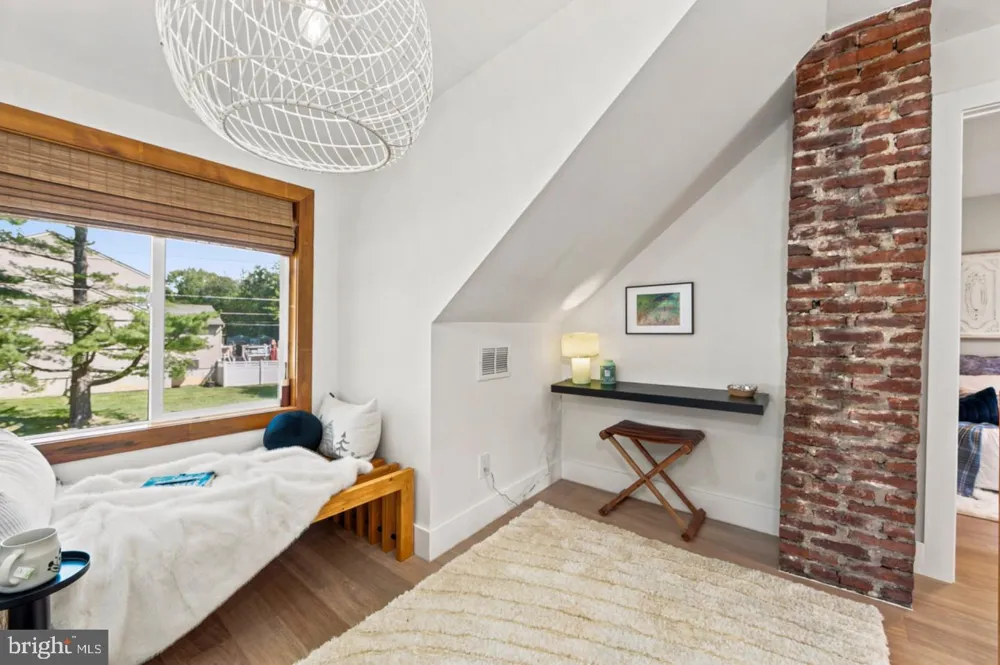 401 WOODLAND AVENUE Cherry Hill, NJ 08002
