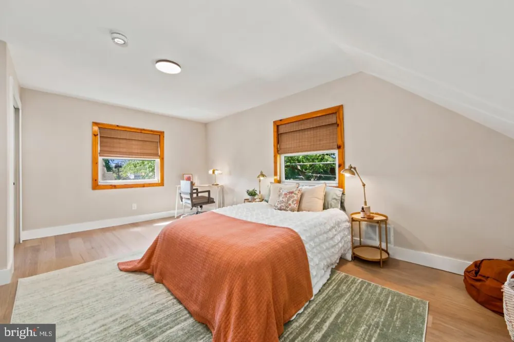 401 WOODLAND AVENUE Cherry Hill, NJ 08002
