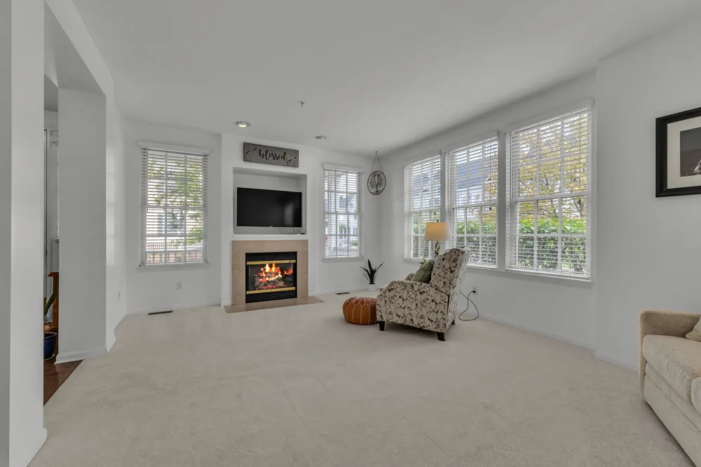 594 Constitution Street Canton, MI 48188