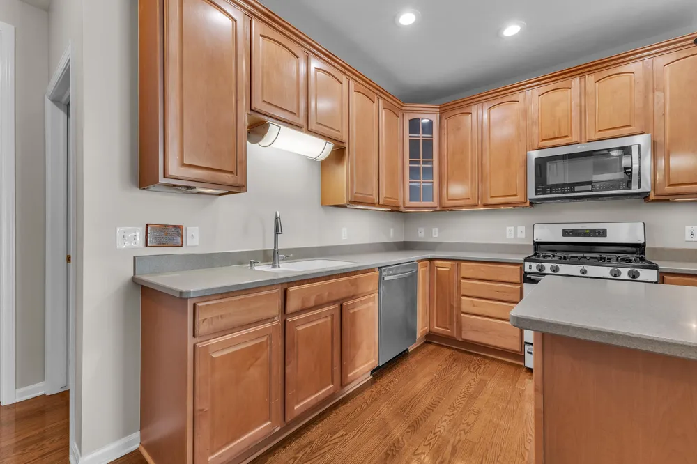 594 Constitution Street Canton, MI 48188
