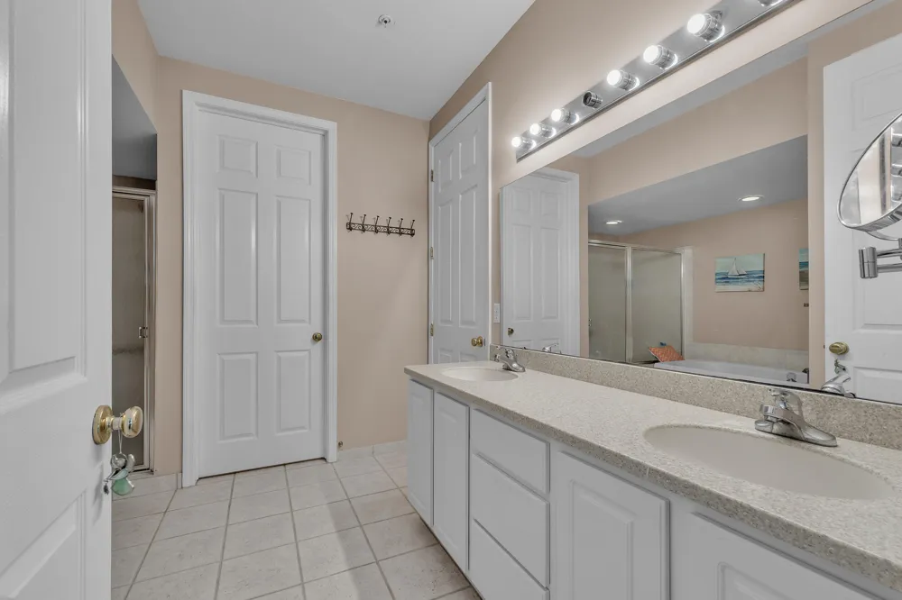 594 Constitution Street Canton, MI 48188
