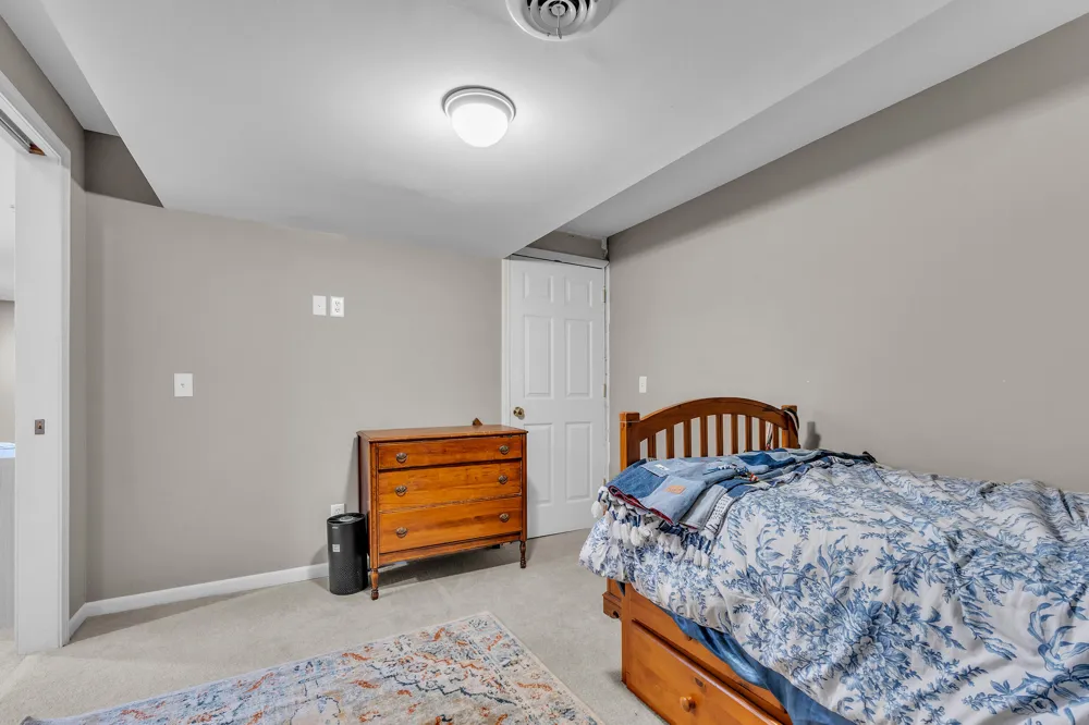 594 Constitution Street Canton, MI 48188