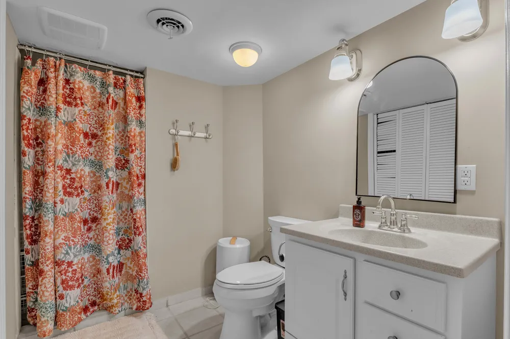 594 Constitution Street Canton, MI 48188