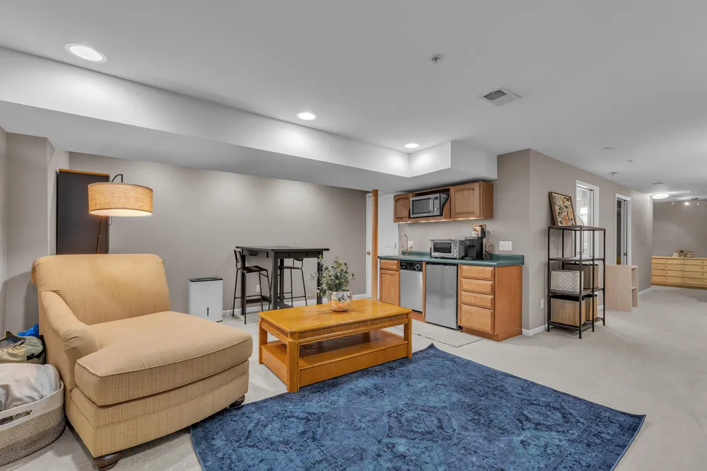 594 Constitution Street Canton, MI 48188