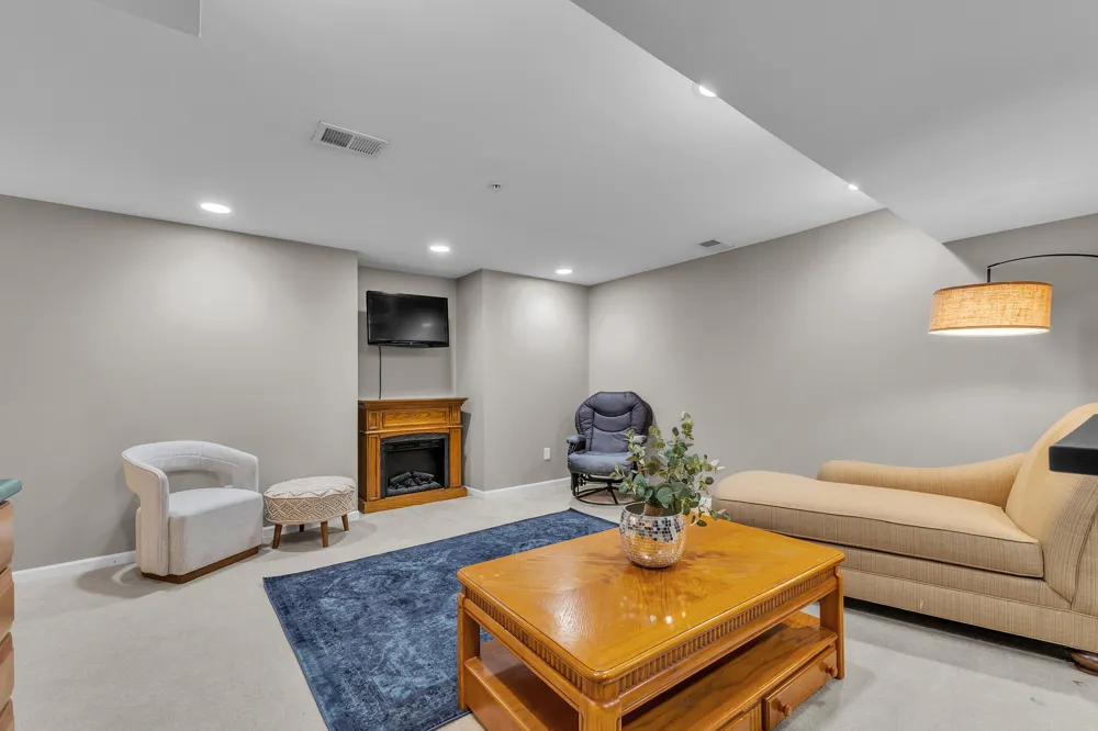 594 Constitution Street Canton, MI 48188
