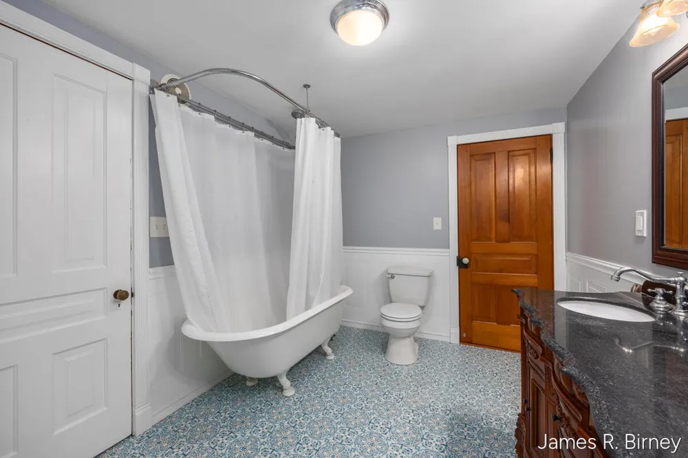 529 Avery Street Lowell, MI 49331