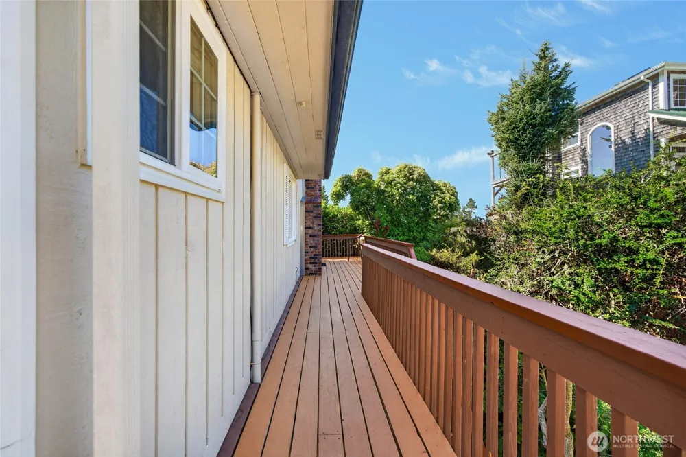 1208 228th Lane Ocean Park, WA 98640