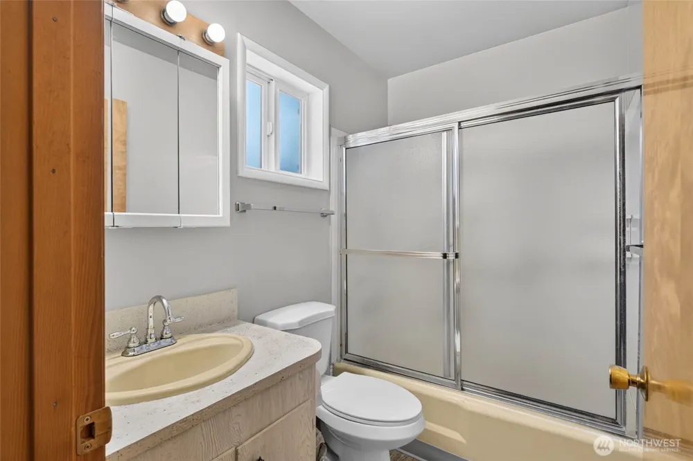 1208 228th Lane Ocean Park, WA 98640