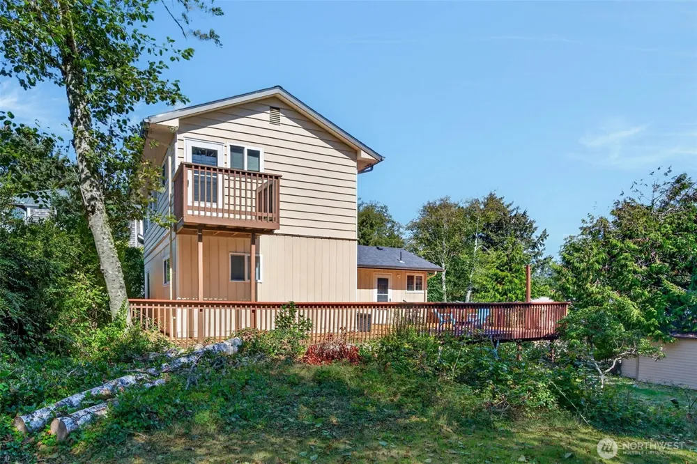 1208 228th Lane Ocean Park, WA 98640