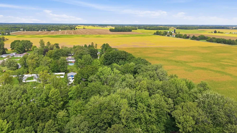 565 W Wildwood Drive Owosso Charter Township, MI 48867