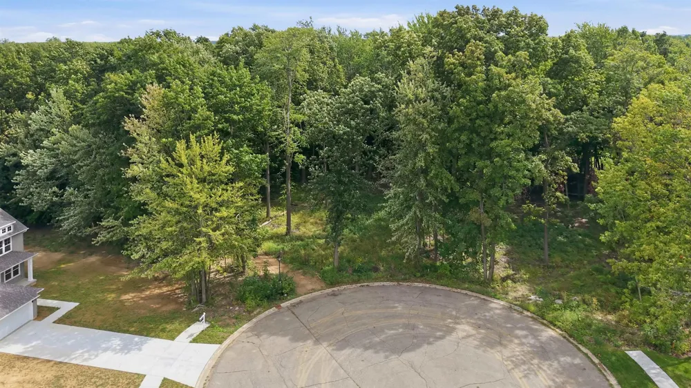 565 W Wildwood Drive Owosso Charter Township, MI 48867