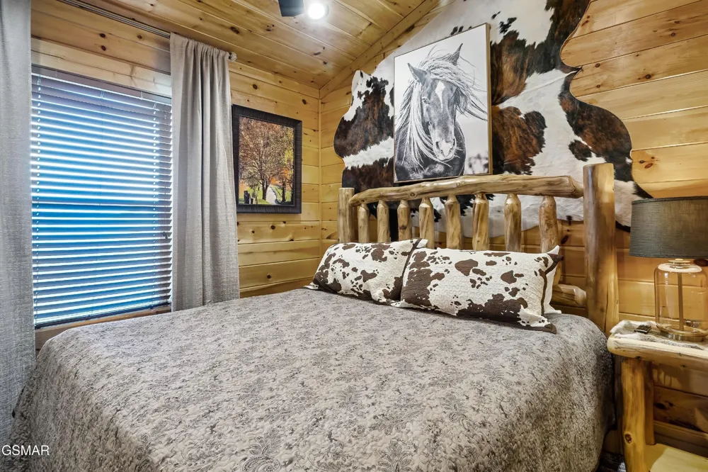 1246 Bird Nest Way Sevierville, TN 37862